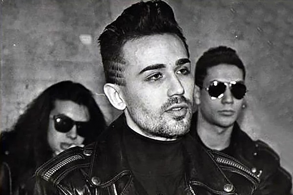 5. А узнаете атриста на фото?