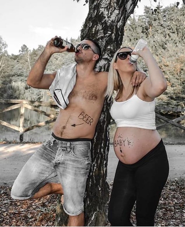Ayrıca bu dönemlerde çekilen fotoğraflar sürekli birbirini tekrar eder. Bu ''bira ve bebek'' fotoğrafını çok kez görmüşsünüzdür!