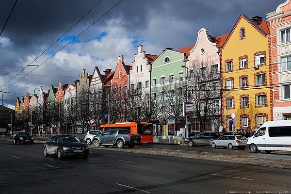13. Это место сложно не узнать, ведь это...
