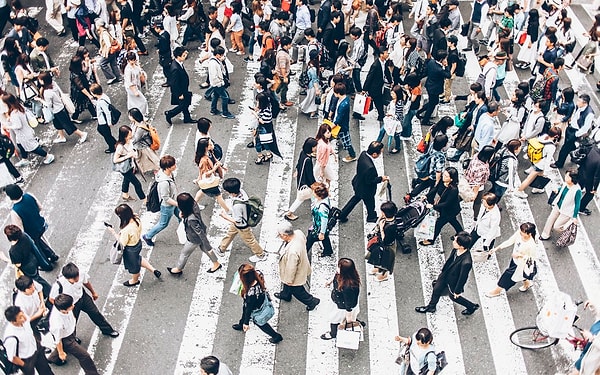 9. Вы придумываете прозвища людям, которых видите в течение дня?