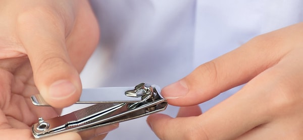 17. Случалось стричь ногти в общественном месте?