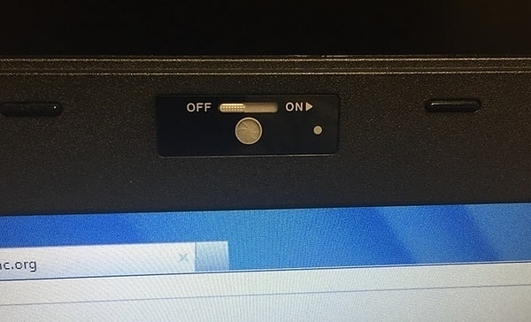 12. Чехол для ноутбука