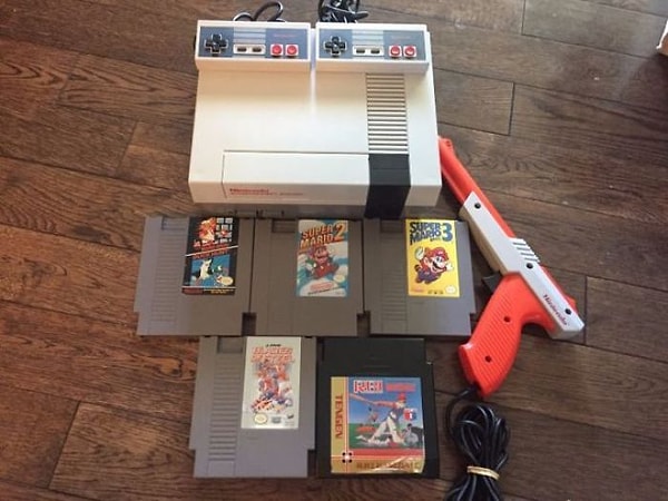 4. "Я все это купил за 10 $ в местной барахолке! Пожилая дама даже не понимала, что мне продает"