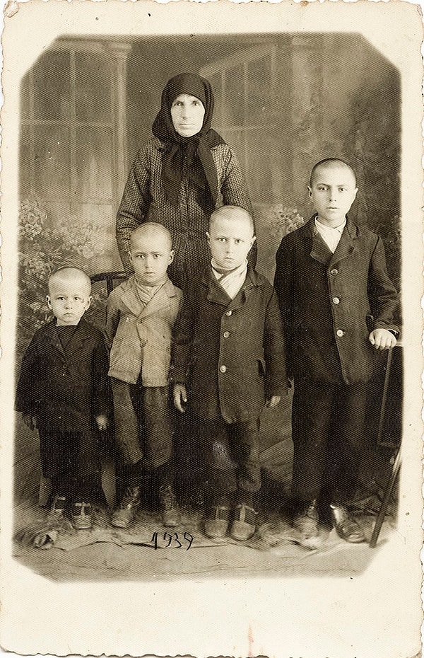 3. Семейное фото