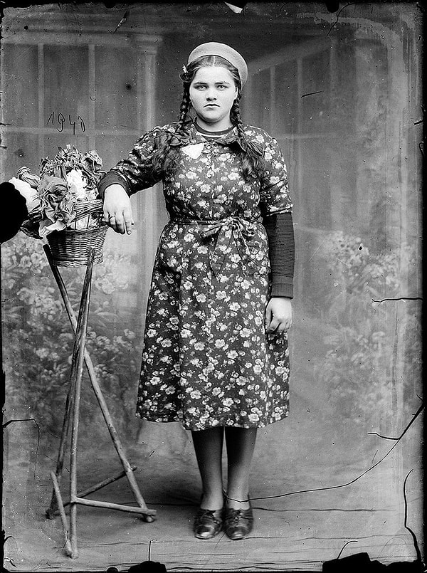 8. Фото молодой девушки