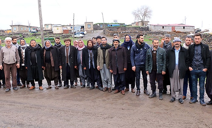 Bir Mahalle Seçimi Boykot Etti: 'Yollar Yapılmadı, Çamur İçinde Yaşıyoruz'