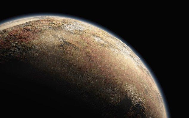 14. Bir gezegen olarak tanınıp, gezegenlikten çıkarıldığı süre içerisinde Plüton, tek bir yörüngesini dahi tamamlayamadı.
