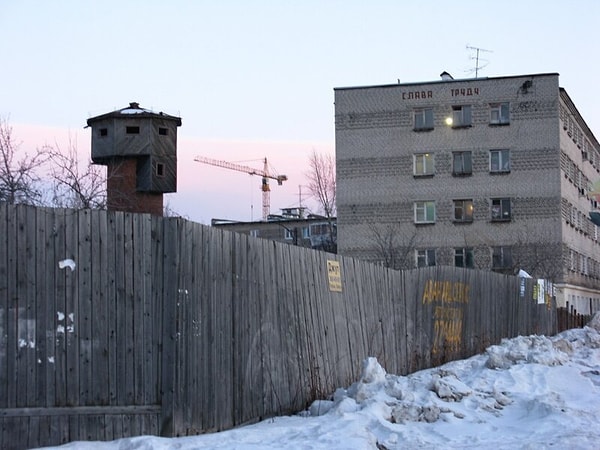 15. А вот ещё одна еле заметная надпись 🤔