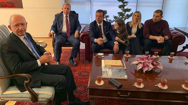 Ekrem İmamoğlu, Anıtkabir ziyaretini tamamlamasının ardından CHP Genel Merkezi'nde Kılıçdaroğlu ve Mansur Yavaş'la görüştü