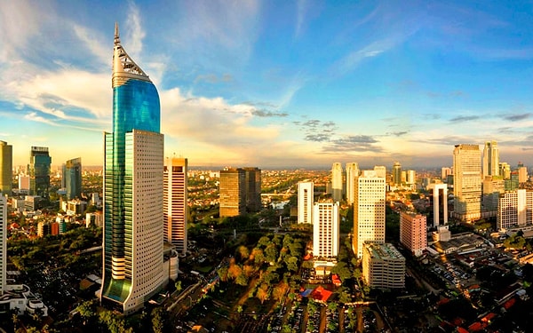 8. А столицей какого государства является Джакарта?