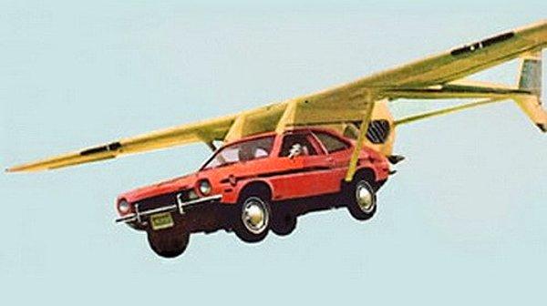 AVE Mizar'ı merak edenler için, uçak-otomobil böyle görünüyordu.