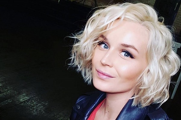 5. Кто родился в том же году, что и Полина Гагарина (1987)?