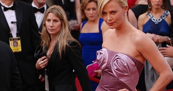 7. Какую из этих знаменитостей вы больше любите?