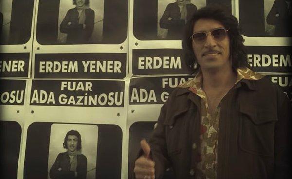 "Bugünün kopyası Erdem Yener’den! @erdemyener Dikkatle dinleyin, Erdem Yener’in klibini izleyin, bir soruyu garantileyin! 🎵"