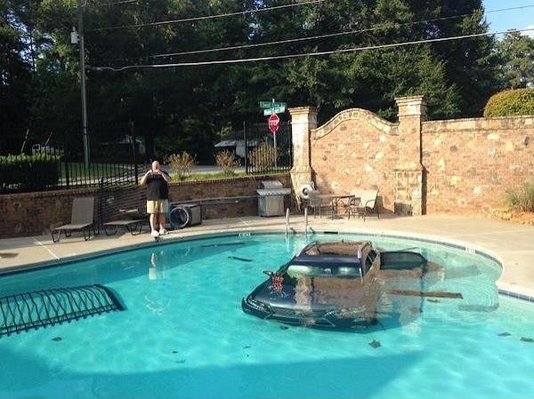 6. Хм... Кажется, тут произошло нечто серьёзное!