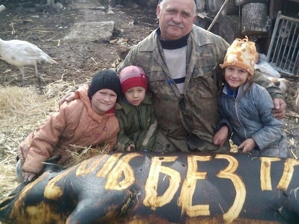 13. Семейное фото 😂