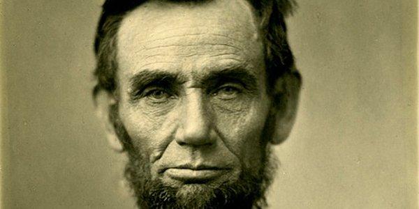 1. Abraham Lincoln depresyondaydı. Kendini öldüreceğinden korktuğu için bıçak taşımaktan da korkardı.