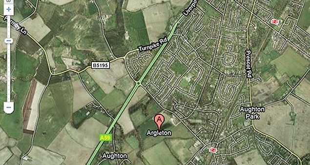 6. Batı Lancashire, İngiltere'de var olmayan bir şehir Google Earth ve Google Maps'te görünüyor. Bu şehrin adı Argleton.
