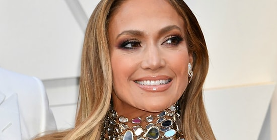Узнайте, насколько ваш стиль схож с Джей Ло, ответив всего на 7 вопросов