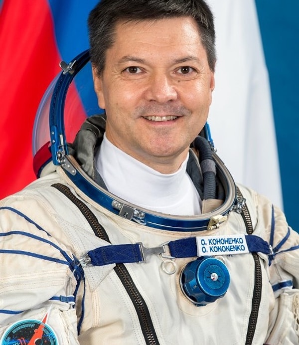 22. А вот и сам фотограф - космонавт Олег Кононенко 👏