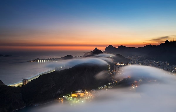 1. Одним из самых туманных городов мира является...