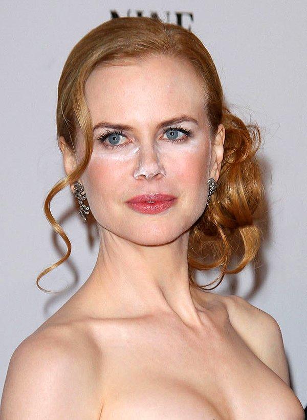 14. Nicole Kidman gibi bir kadın, bi' makyaj hatasıyla ne durumlara düşüyor işte. 😥