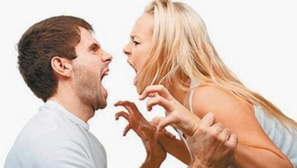 8. Стереотип: Скорпионы маниакально ревнивы и любят держать все под своим контролем