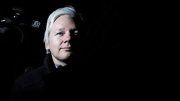 Assange'ın Ekvador vatandaşlığı da iptal edildi