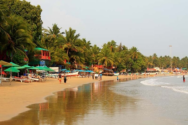 11. В какой стране можно покупаться на таком пляже?