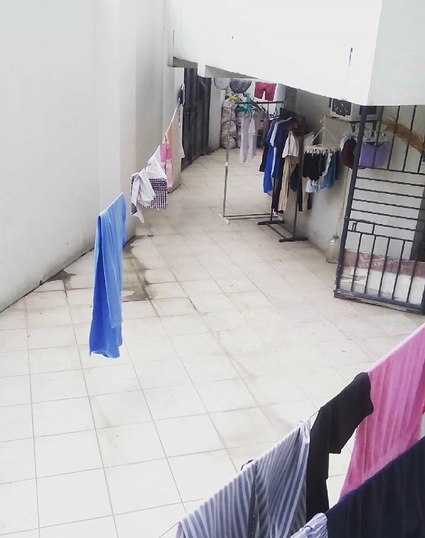 20. Расслабленный сосед, который не стесняется вывешивать свои свежевыстиранные труселя на чужие веревки.