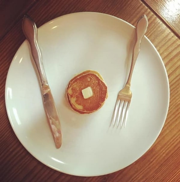 1. Муж попросил что-нибудь приготовить, чтобы заморить червячка. Садитесь, барин, кушать подано!