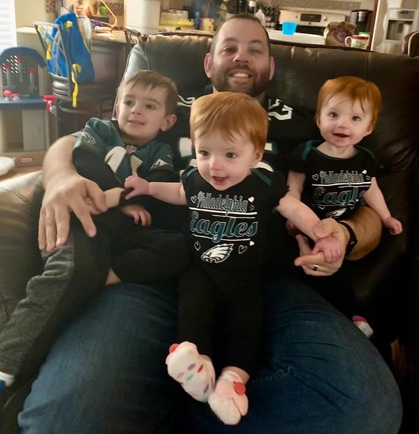 13. Dünyanın en rahat koltuğudur baba kucağı!