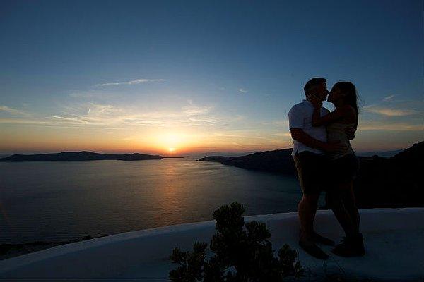11. Dünyada en fazla seks yapan çiftler yılda ortalama 138 kere seks yapan Yunan çiftlerdir.