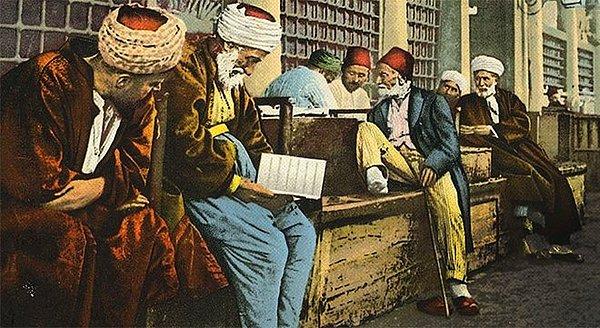Ayrıca Bardakçı, Osmanlı'da Hristiyanlar için konmuş bazı yasakları düşününce hoşgörü tezi için ilginç örnekler verir.