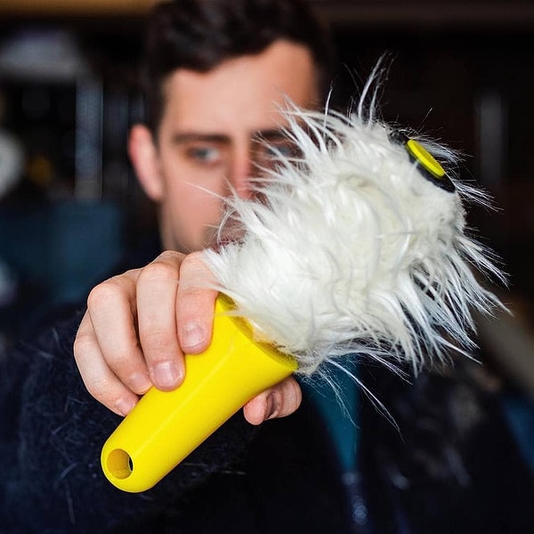 Обычно люди стараются избавиться от шерсти животных... Но, на тот случай, если вдруг у вас такая потребность есть, вы знаете куда обращаться 🤣