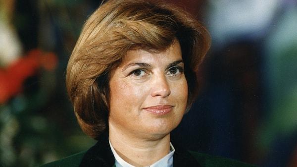 13. Türkiye'nin ilk ve tek kadın başbakanı olan Tansu Çiller'in partisinin adı nedir?