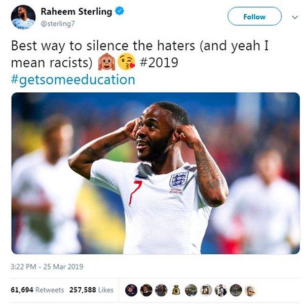 Irkçı söylemlere maruz kalan Raheem Sterling, 81. dakikada takımının 5. golünü attıktan sonra tribünlere dönüp kulaklarını göstererek yaşananlara tepki göstermişti.