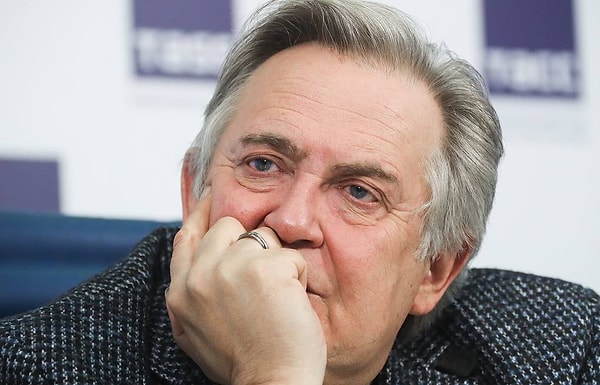 4. Юрий Стоянов