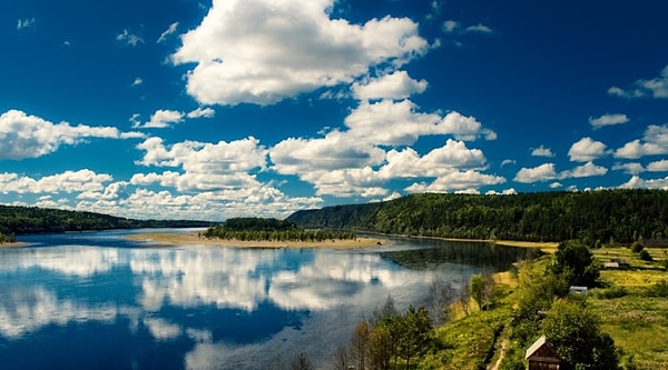 7. Назовите столицу Амурской области.