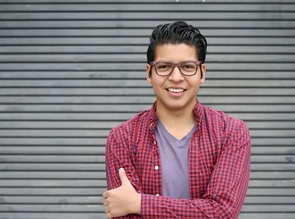 5. Откуда родом этот парень?