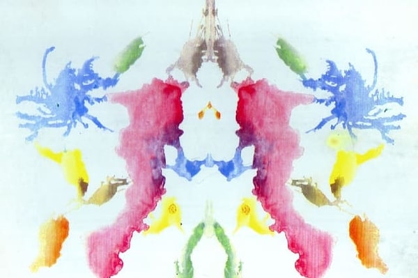 #10 И последнее: о чем вам напоминает эта клякса?