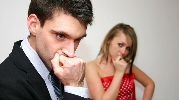 6. У вас есть важная информация, с которой вы непременно хотите поделиться с любимым человеком. Но он только что вернулся работы. Что будете делать?