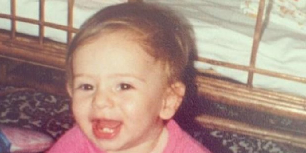 Görseldeki Ünlünün Kim Olduğunu Bulabilecek misin?