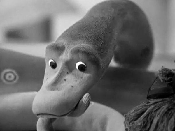 4. Какого цвета глаза Удава?