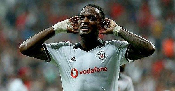 Cyle Larin, geçtiğimiz sezonun devre arasında Beşiktaş'a transfer olmuştu.