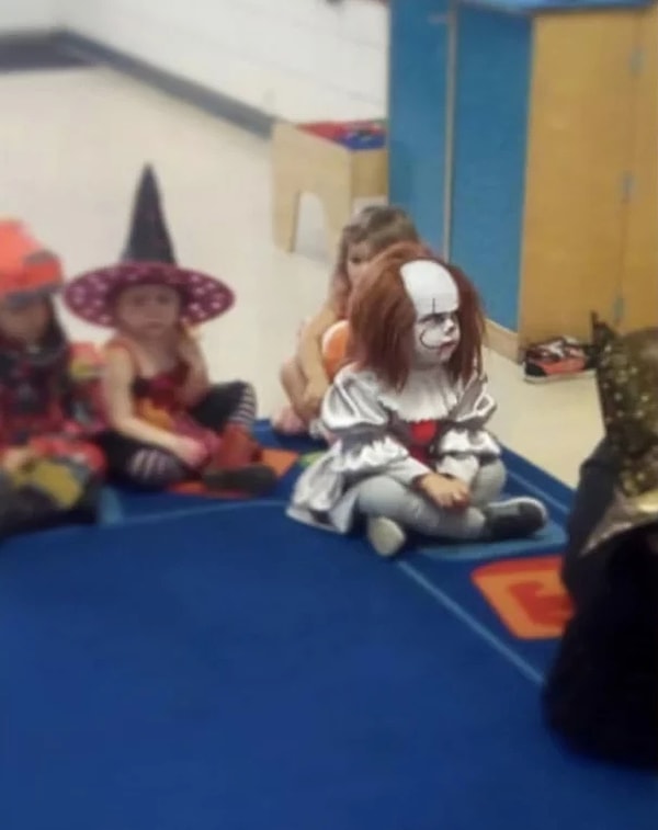 10. «3-летний сын моего друга на Хэллоуине в детском саду»