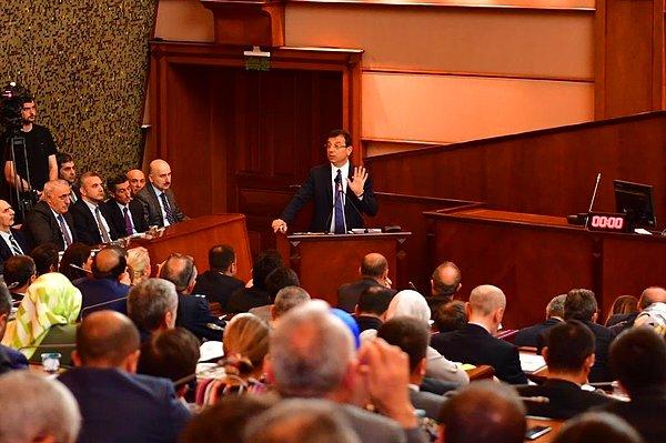 Meclis, 8. dönem 3. toplantısını dün Saraçhane'deki binada gerçekleştirdi.