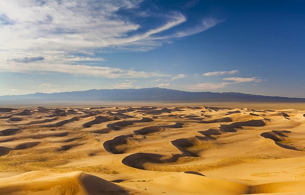 Видите пустыню? Какие ассоциации она у вас вызывает?