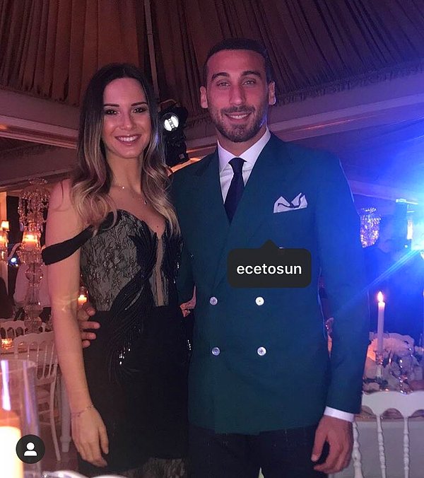 14. Cenk Tosun'un bu hareketi gönülleri fethetti!