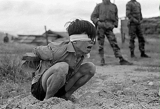 1955 - Güney Vietnam'da iç savaş başladı.